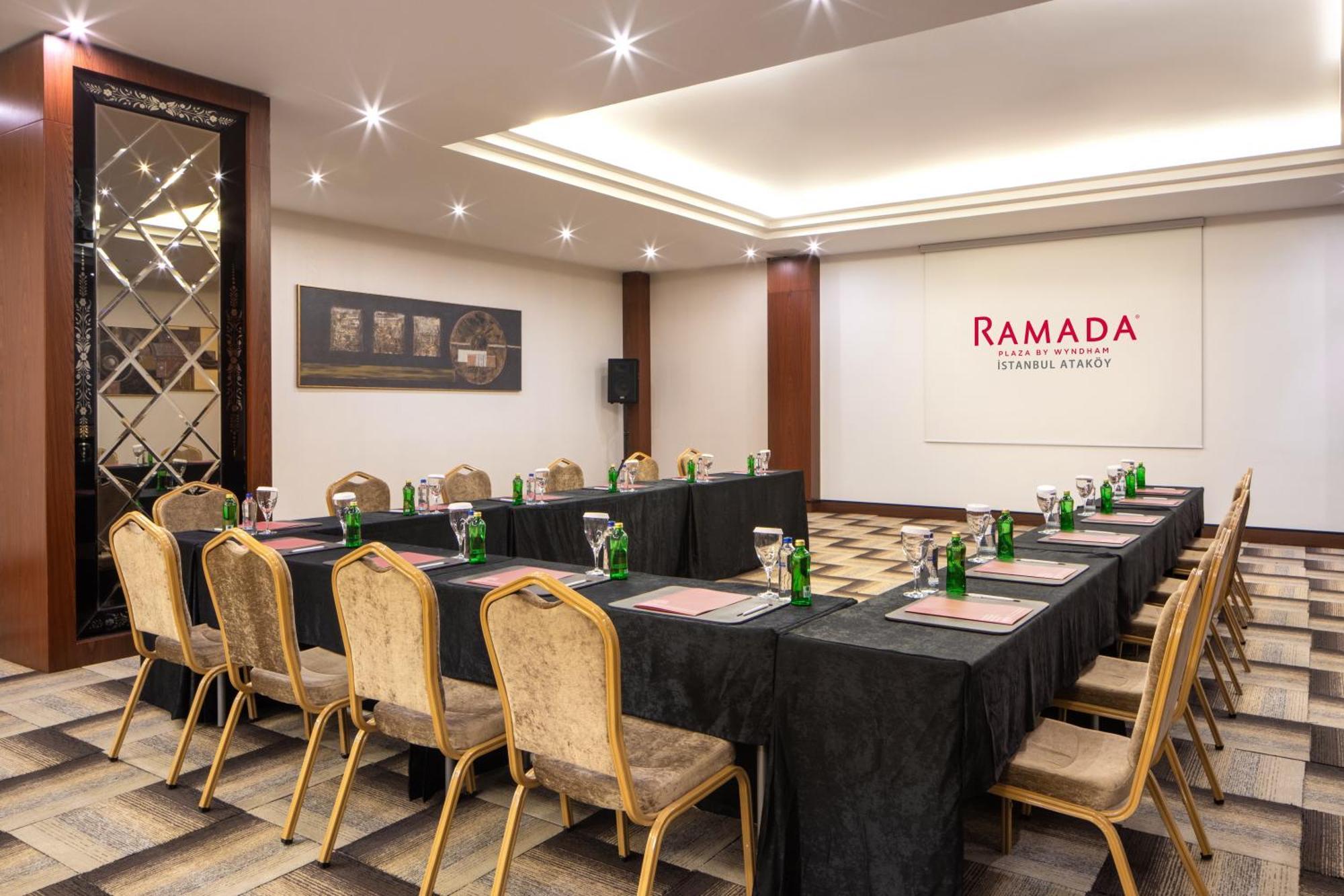Ramada Plaza By Wyndham Istanbul Atakoy Hotel Exterior foto
