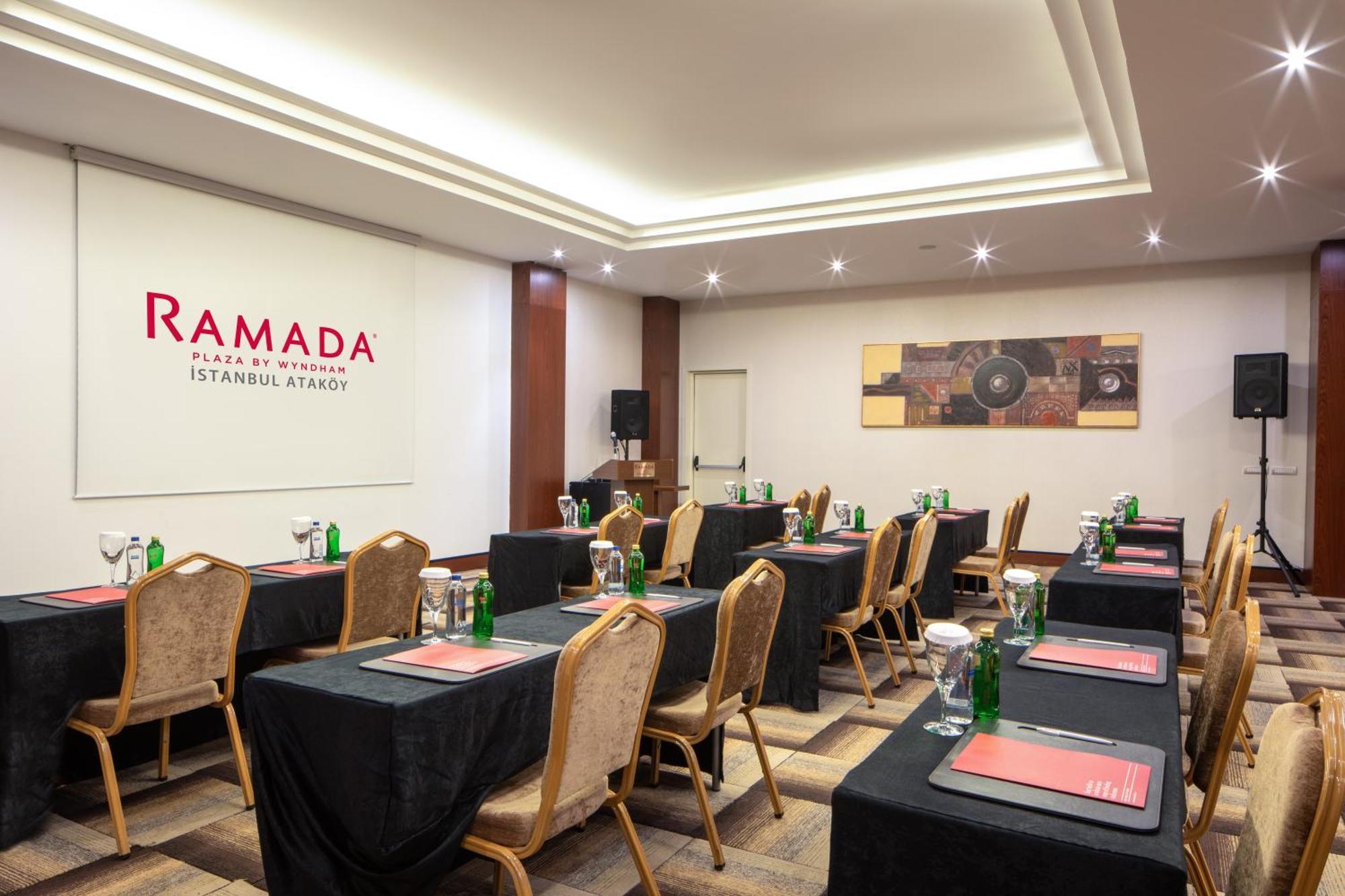 Ramada Plaza By Wyndham Istanbul Atakoy Hotel Exterior foto