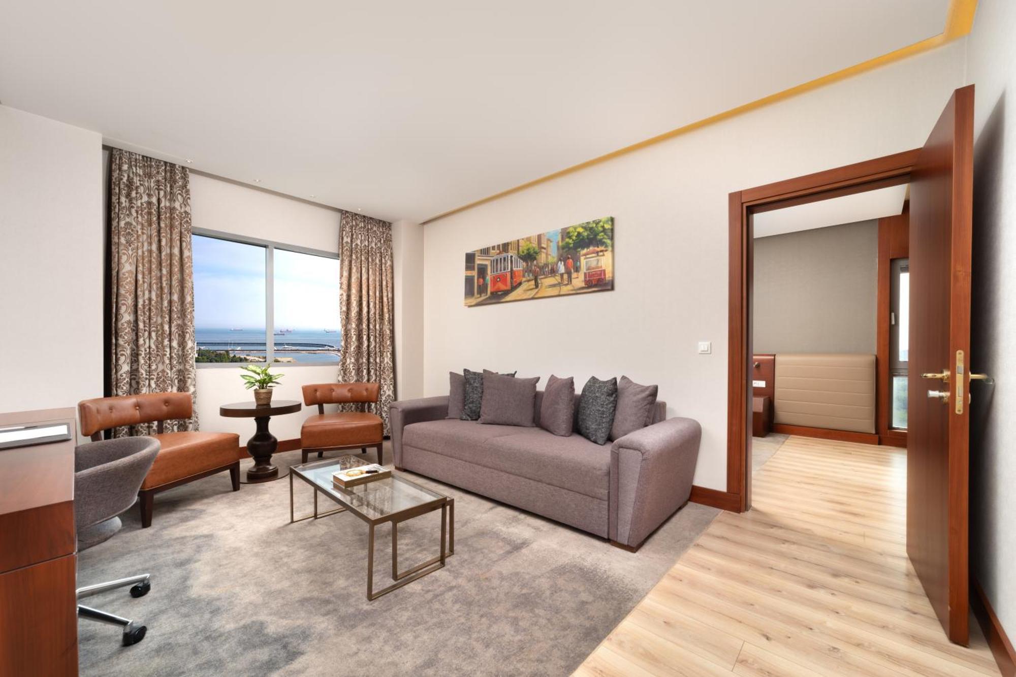 Ramada Plaza By Wyndham Istanbul Atakoy Hotel Exterior foto